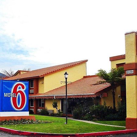 Motel 6 Cal Expo サクラメント エクステリア 写真