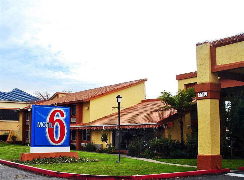 Motel 6 Cal Expo サクラメント エクステリア 写真